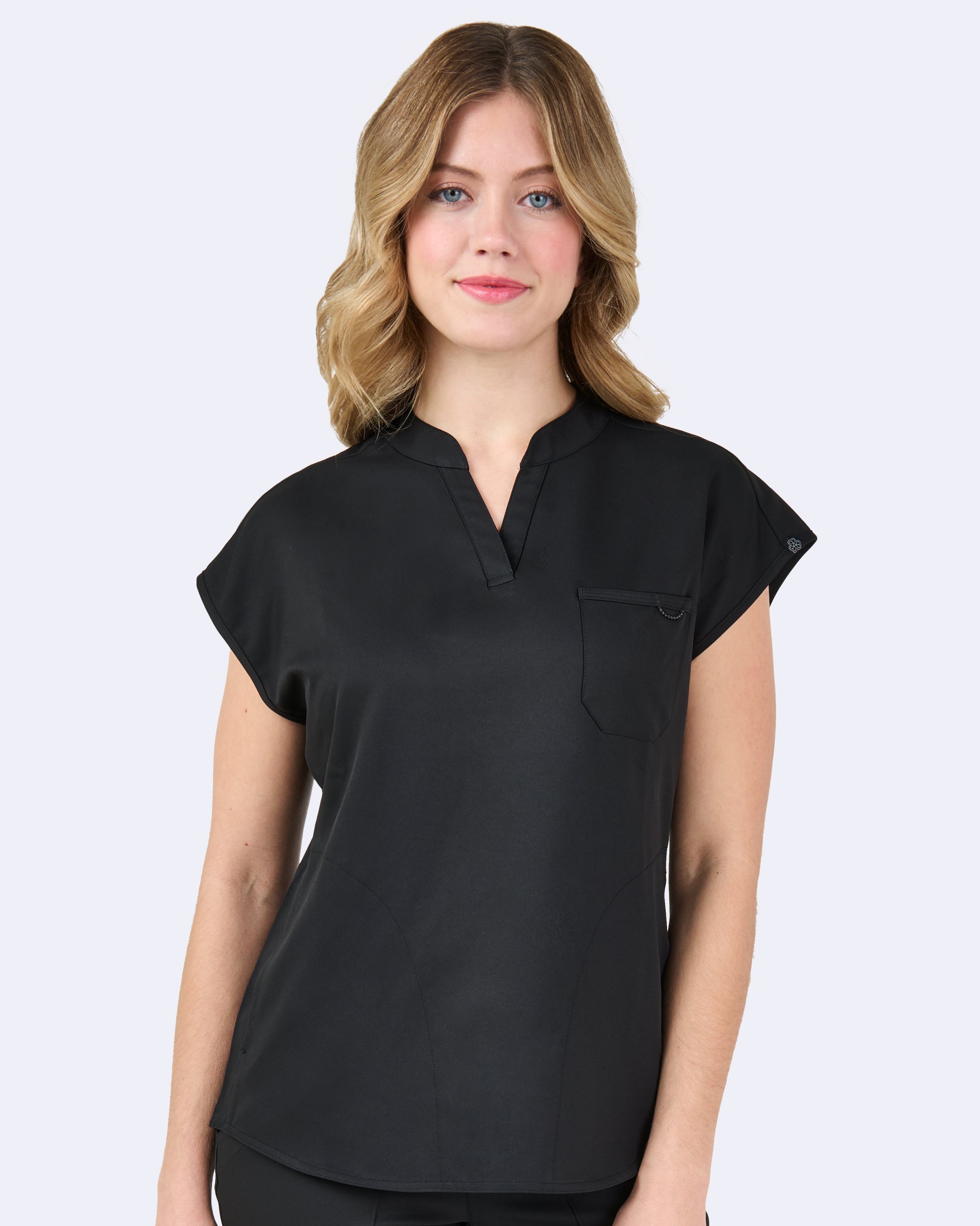 Dynamic Top in Black